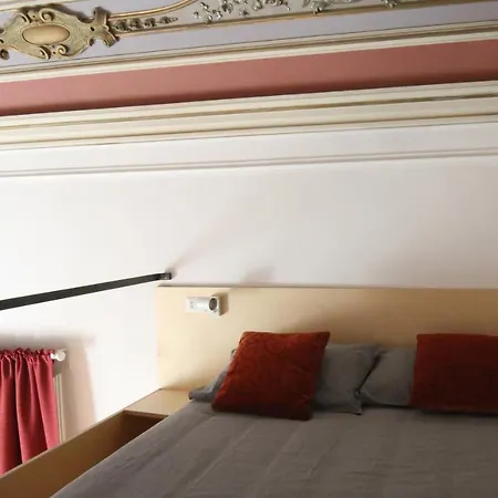 Tricora Sicilian فندق مبيت وإفطار كاتانيا